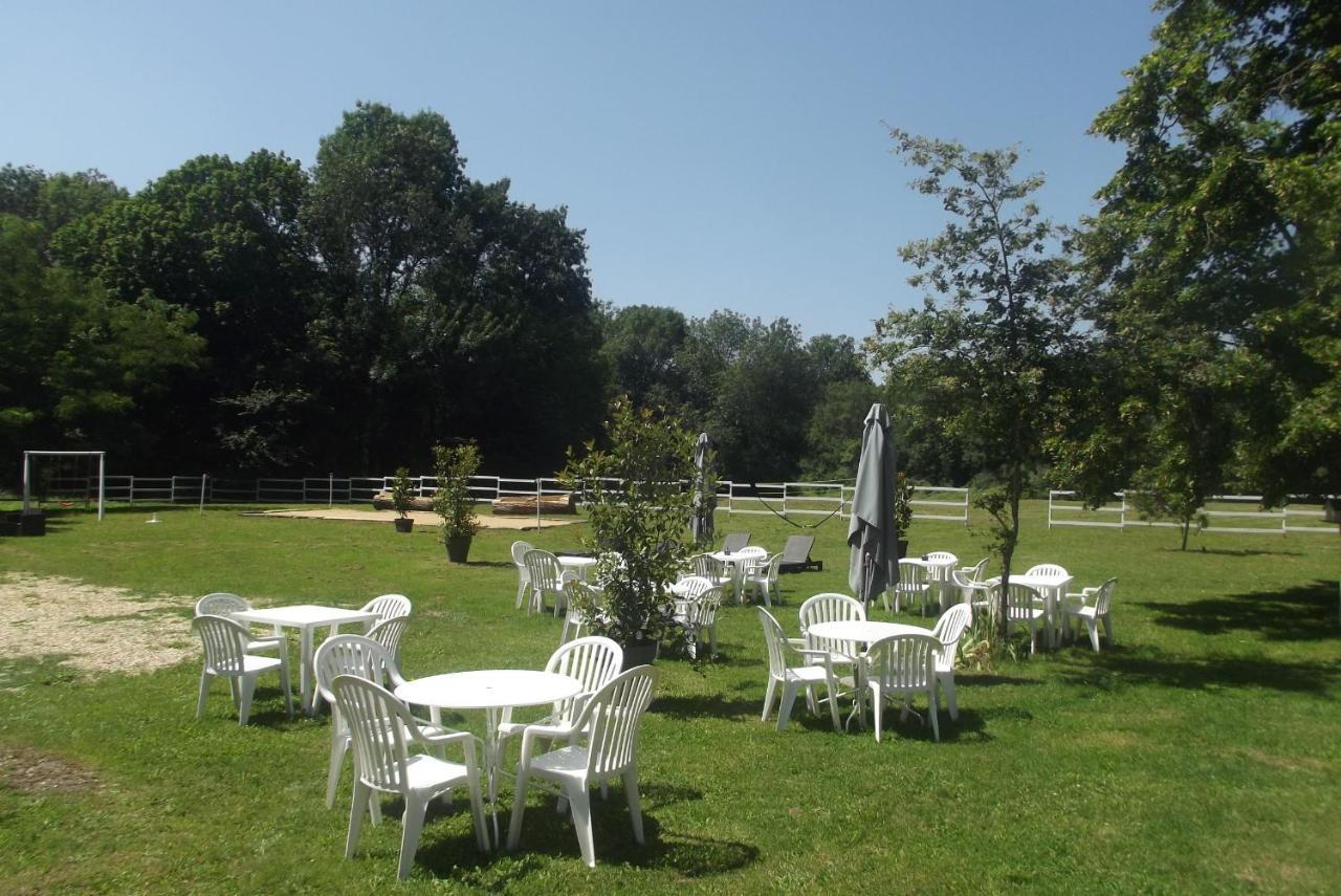 Отель Le Domaine De Jaugy Gievres Экстерьер фото